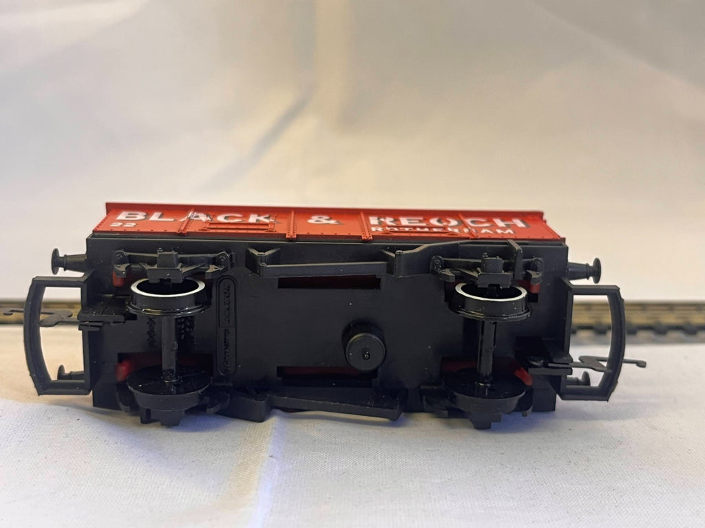 Hornby R021 OO Gauge Black & Reoch Mineral Wagon Boxed