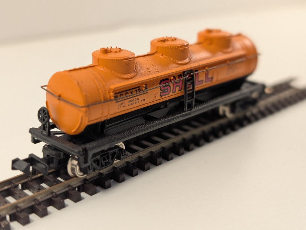 Bachmann Railways 5422 N Gauge 42' 3-Dome Tank Car – Wagon Shell