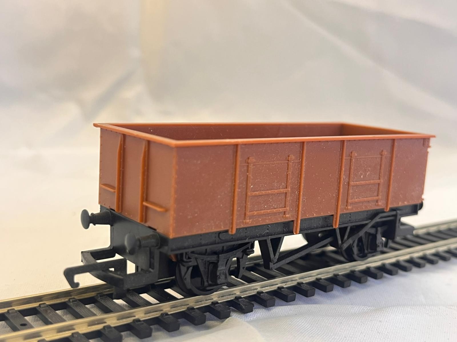Hornby R1031 Large Mineral Wagon Brown Split From Set