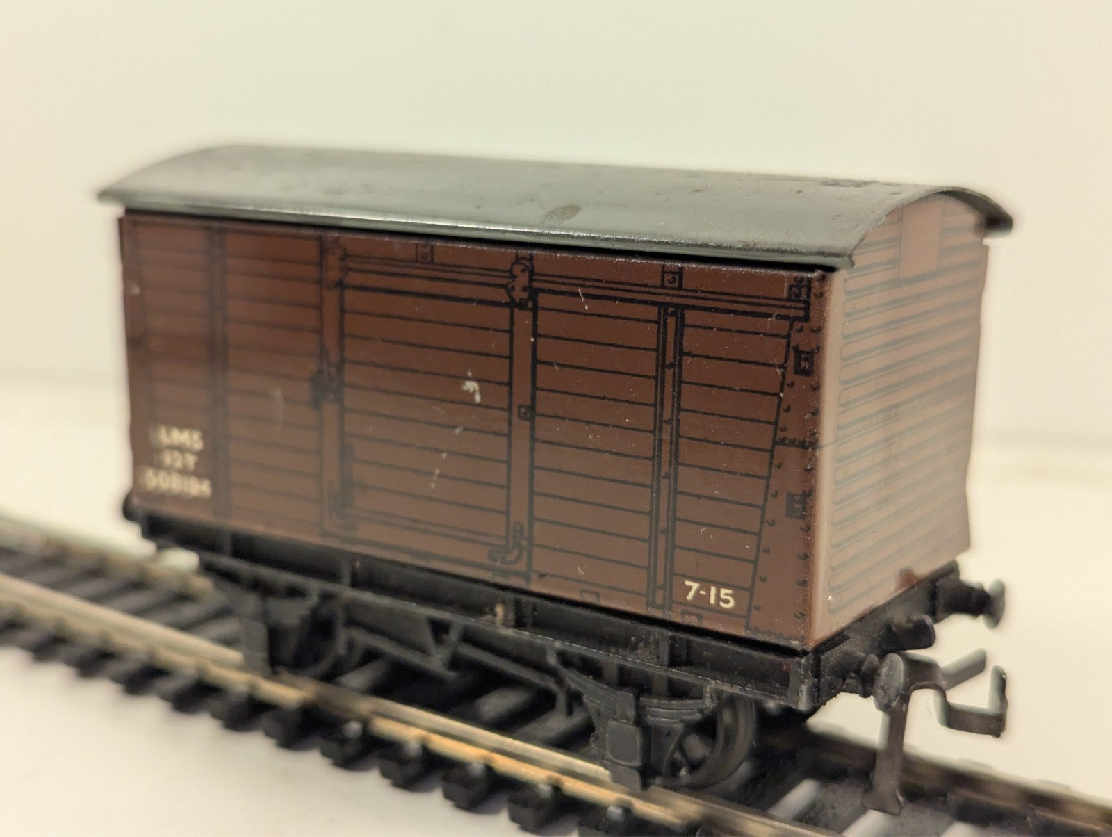 Hornby Dublo 32040 D1 LMS 12 Ton Goods Van OO Gauge