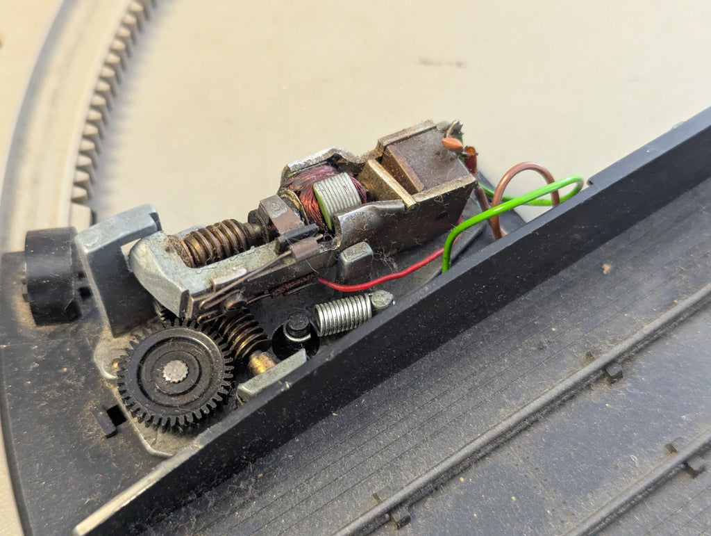 Hornby OO Gauge Operating Turntable R410