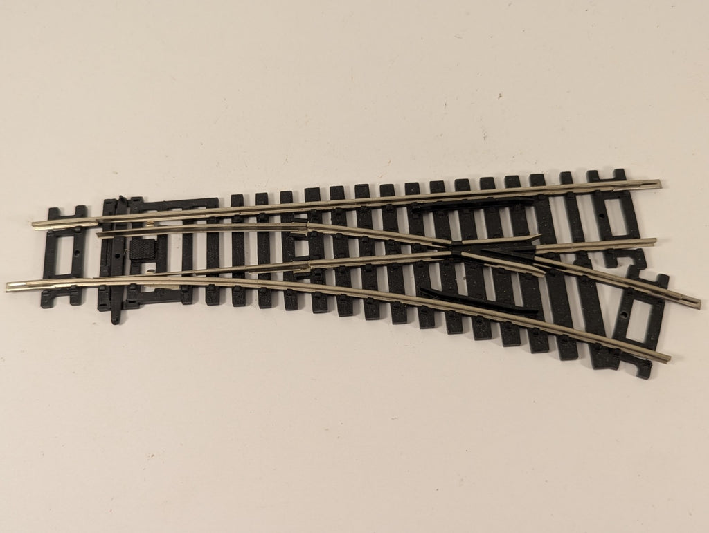 Hornby OO Gauge R8073 Right Hand Curved Point