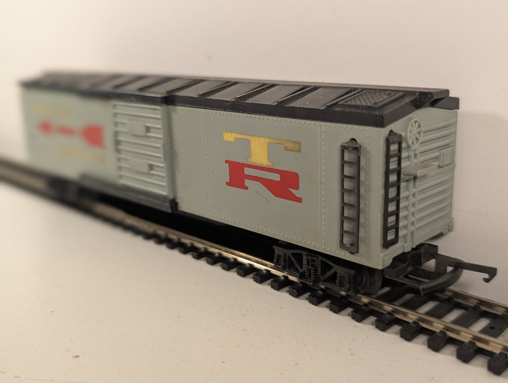 Tri-ang R136 Long Box Car 'Speedy' OO Gauge