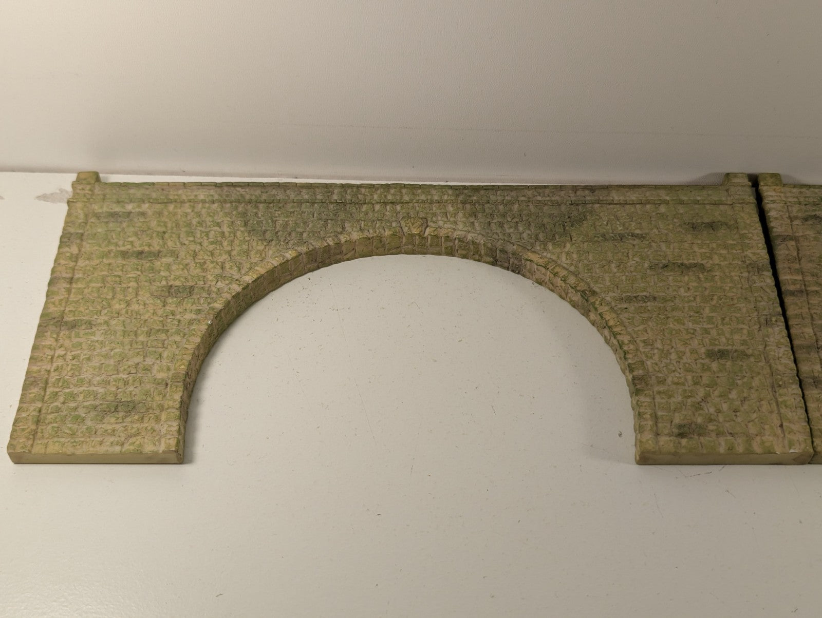 Hornby Skaledale R8511 OO Gauge Stone Tunnel Portals