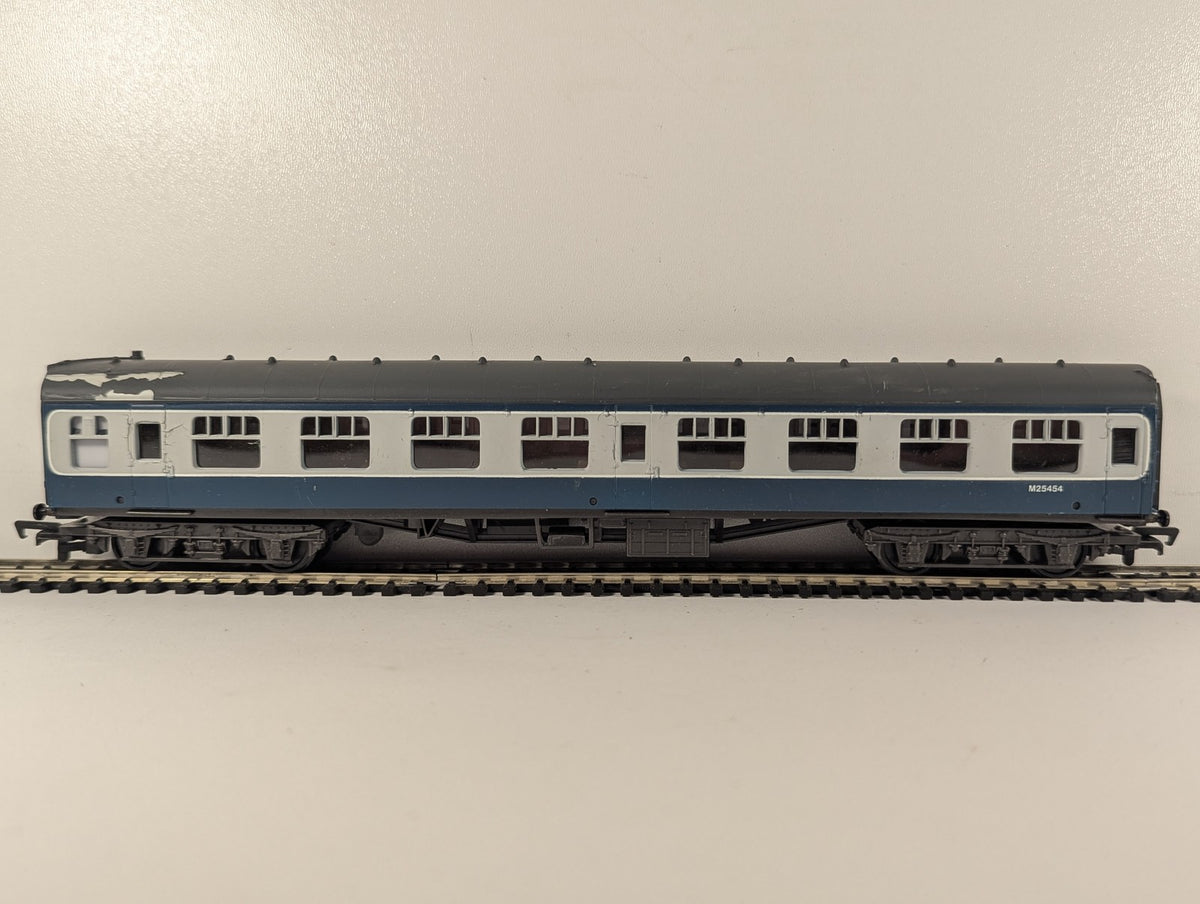 Mainline OO Gauge BR Mk1 Corridor Second (SK) Passenger Coach M25454