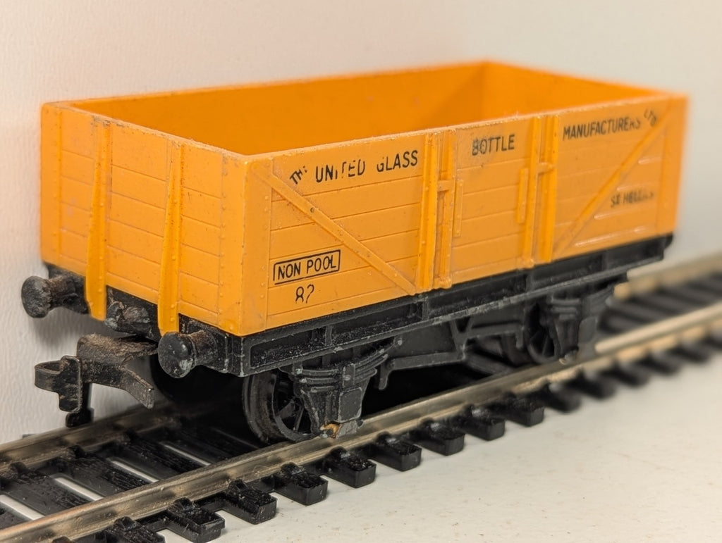 Hornby Dublo 4660 United Glass Bottle Manufacturers Ltd Wagon OO Gauge
