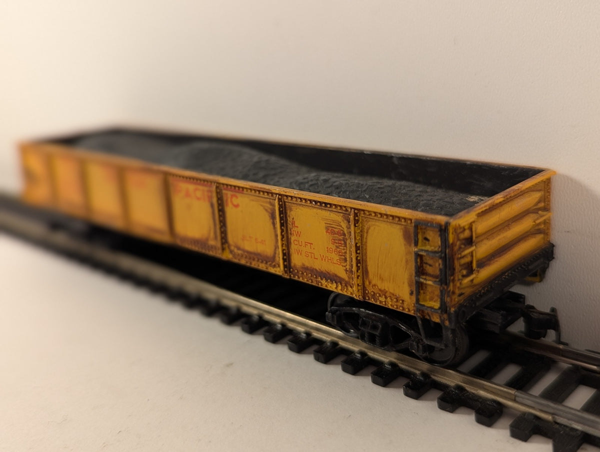 HO Gauge Union Pacific Gondola with Coal Load Gondola Wagon 29500