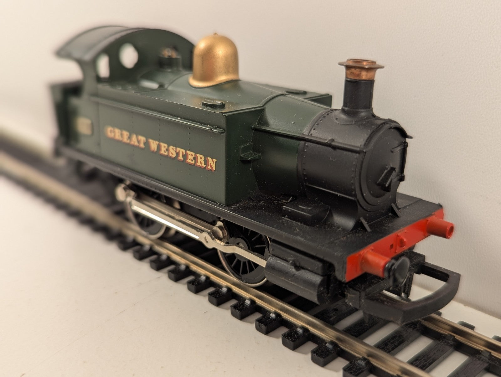 Hornby OO Gauge GWR Holden Class 101 Tank Locomotive Needs Attention