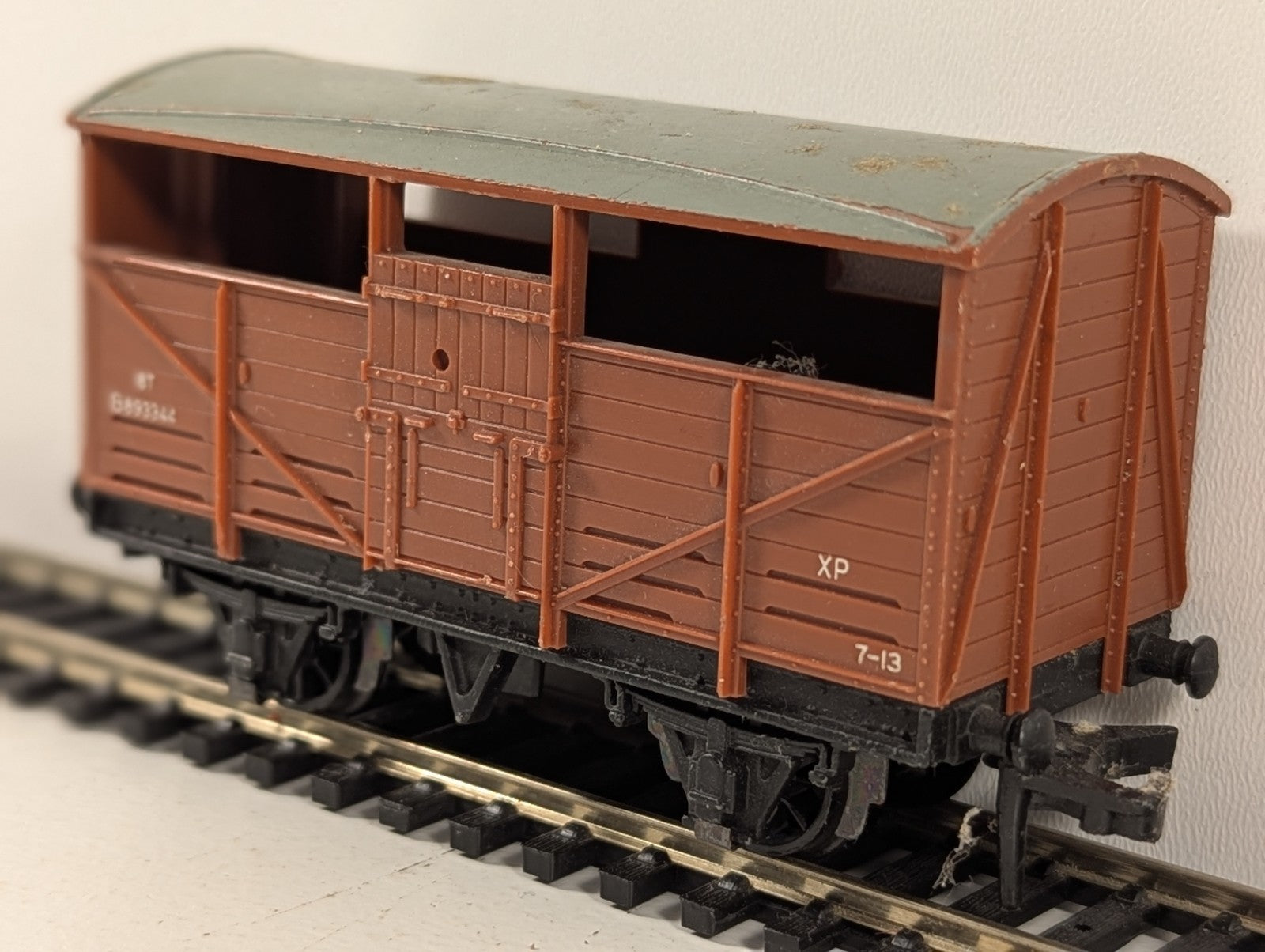 Hornby Dublo OO Gauge 8T Cattle Wagon SD6 B893344