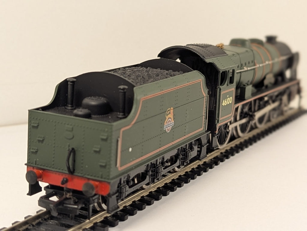 Mainline OO Gauge BR Green 46100 Royal Scot Steam Locomotive