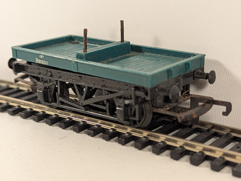 Hornby Tri-ang OO Gauge Bolster Wagon B913011