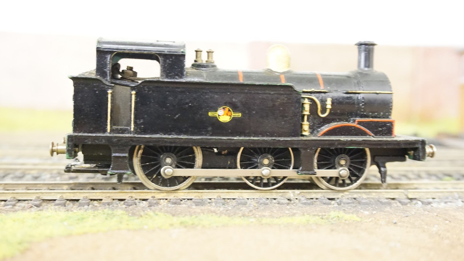 Hornby Dublo R1 OO Gauge GER Black Great Eastern Loco Repainted GR2860