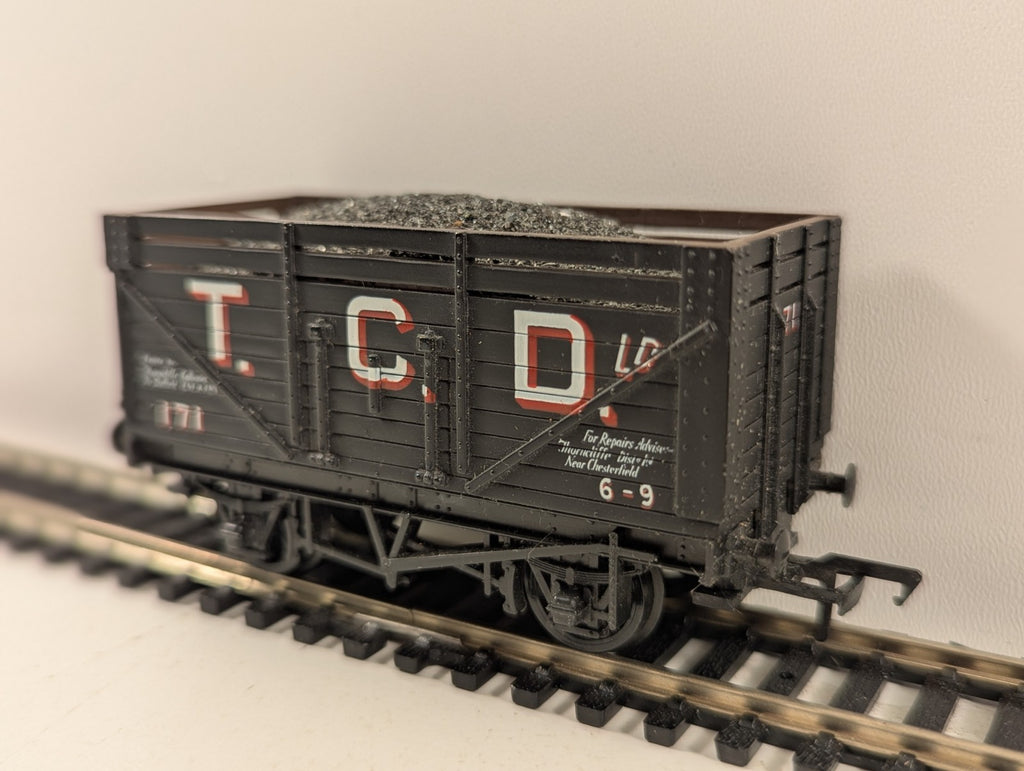 Mainline OO Gauge 37-158 12T Coke Wagon TCD Livery