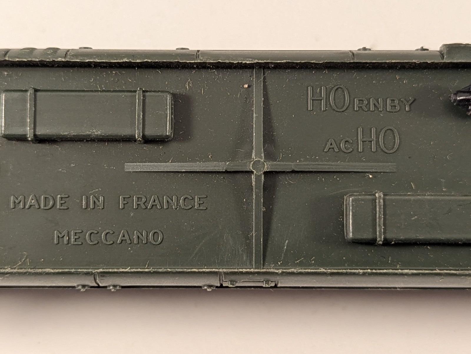Hornby-Acho HO Gauge SNCF 1st Class Green Passenger Coach