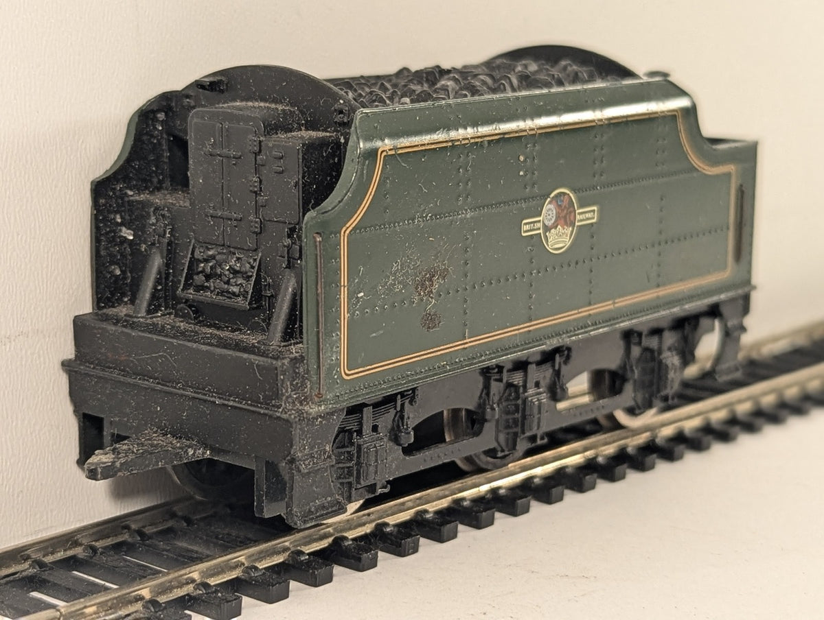 Mainline OO Gauge LMS Fowler 3500 Gallon Tender BR Green (Early Emblem)