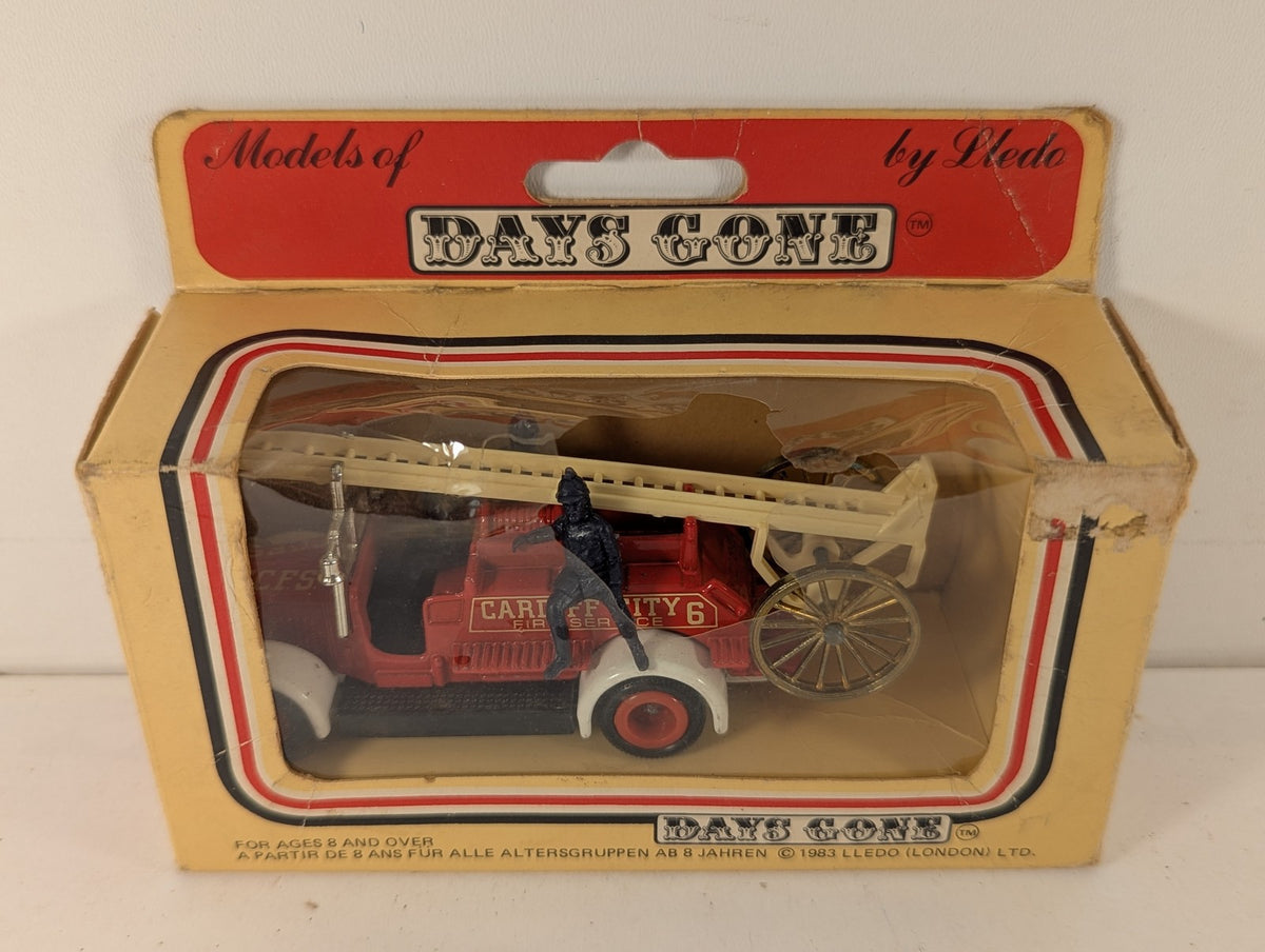 Lledo Dennis Fire Engine Diecast Vehicle 6 Cardiff City Fire Service DG12