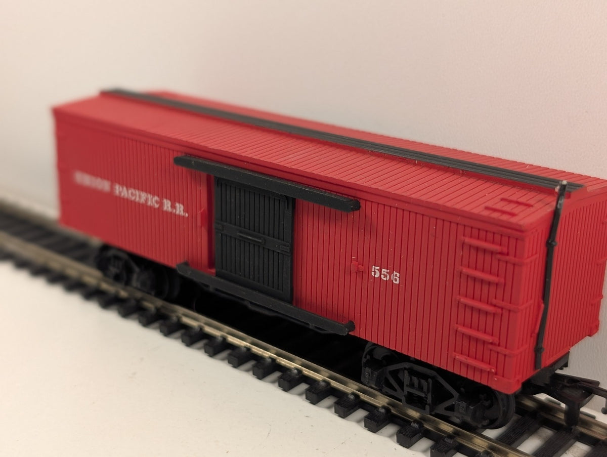 Airfix HO Union Pacific Box Car Wagon