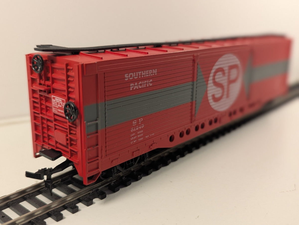 AHM HO Gauge Southern Pacific Evans All-Door Boxcar