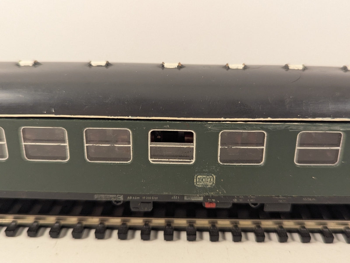 Liliput HO 896 00 DB Passenger Carriage