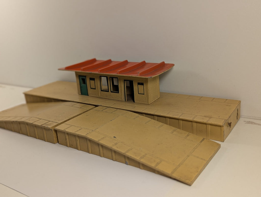 Hornby Dublo D1 Island Platform OO Gauge