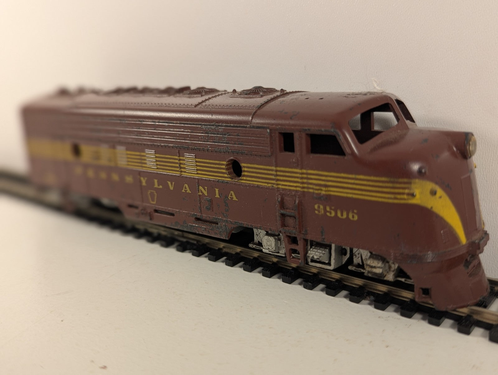 Athearn HO Gauge Pennsylvania Railroad F7A Diesel - Spares/Repairs