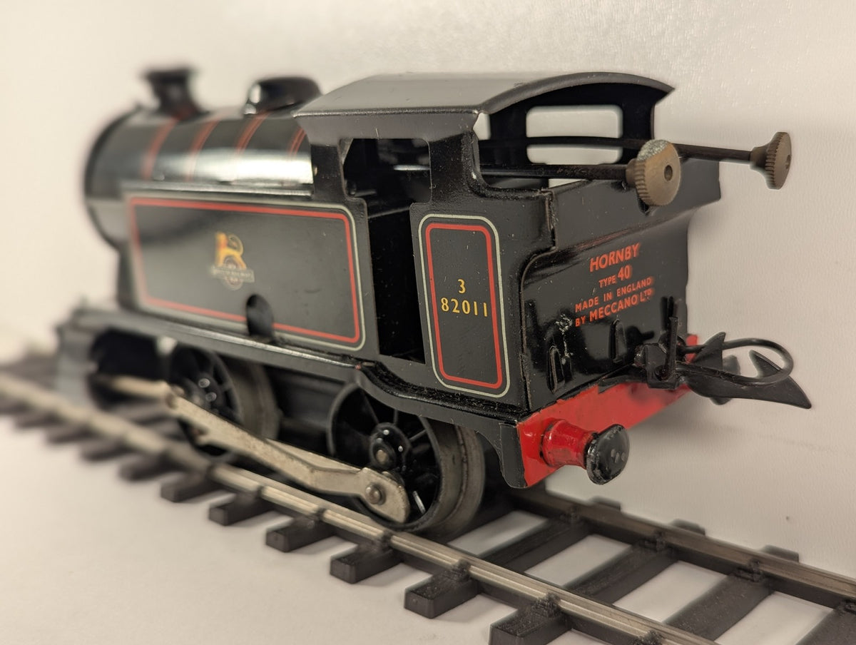 Hornby O Gauge No. 40 Tank Locomotive (Reversing) 82011