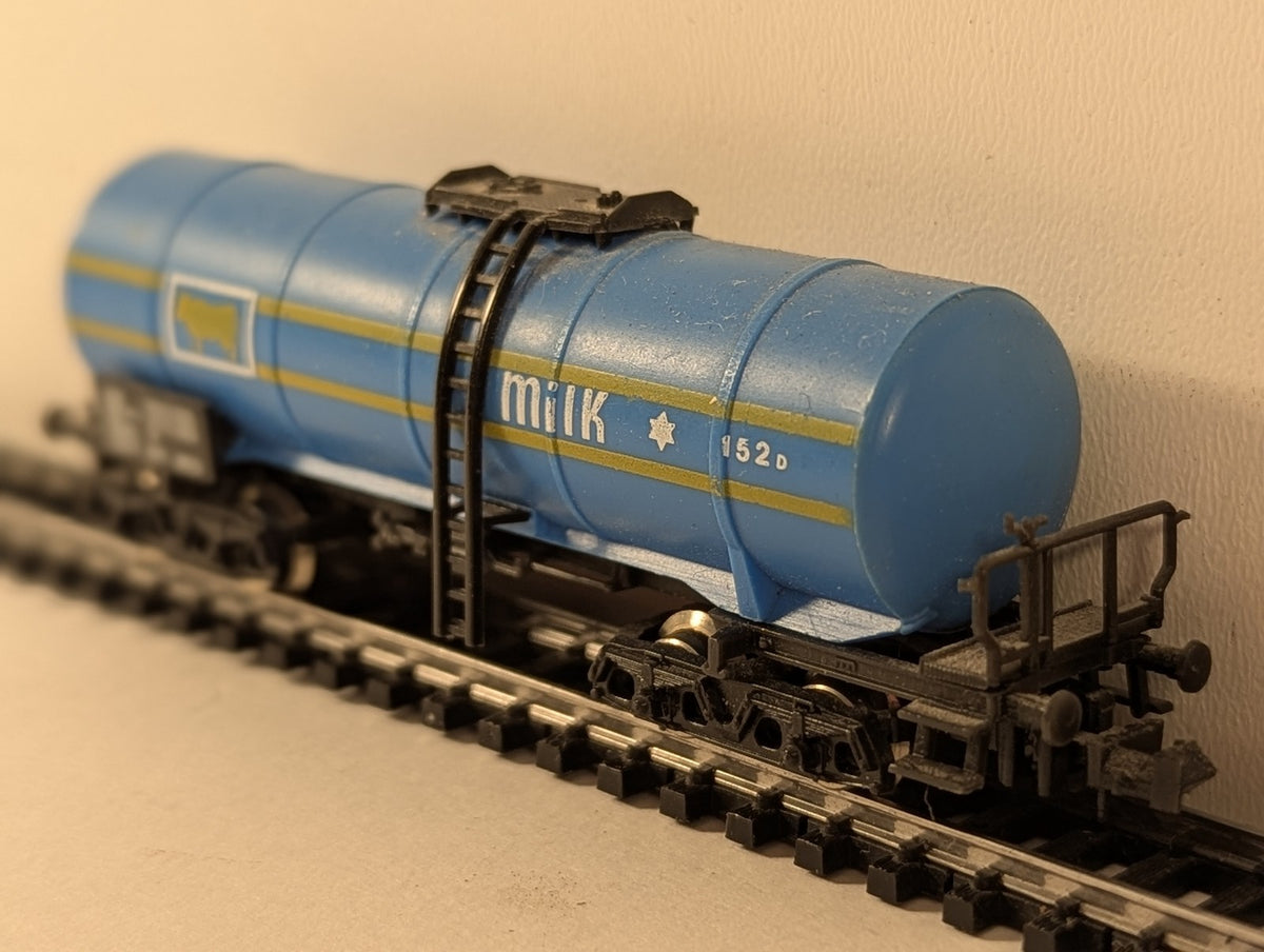 Lima N Gauge Bogie Milk Tanker Wagon Tank Wagon 152 D Blue