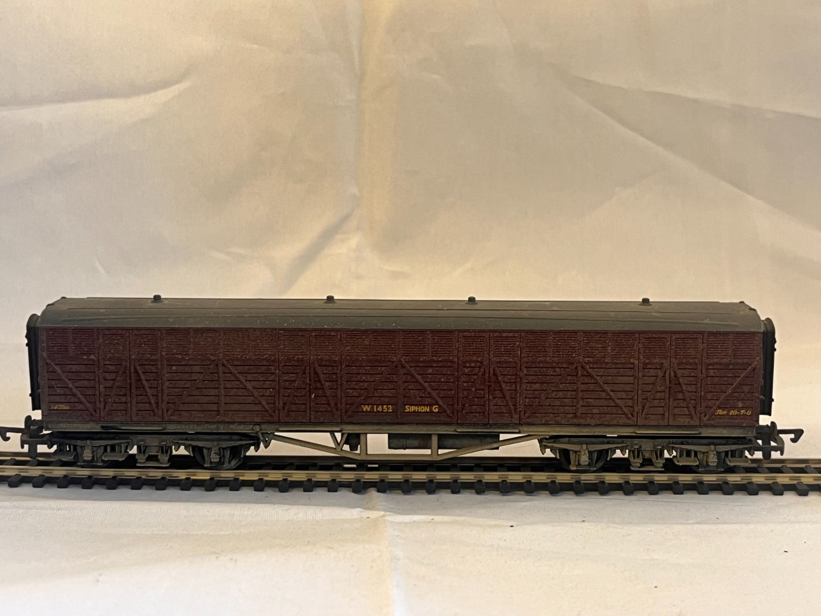 Mainline GWR Siphon G Milk Wagon Weathered
