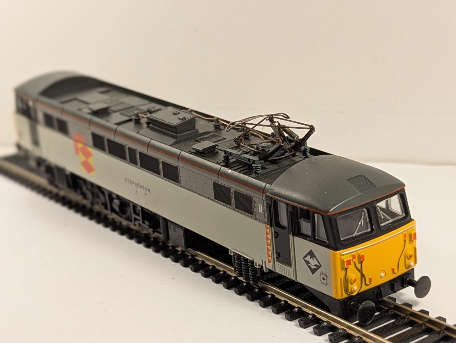 Lima BR Class 87 Stephenson Railfreight Distribution Electric Locomotive OOGauge