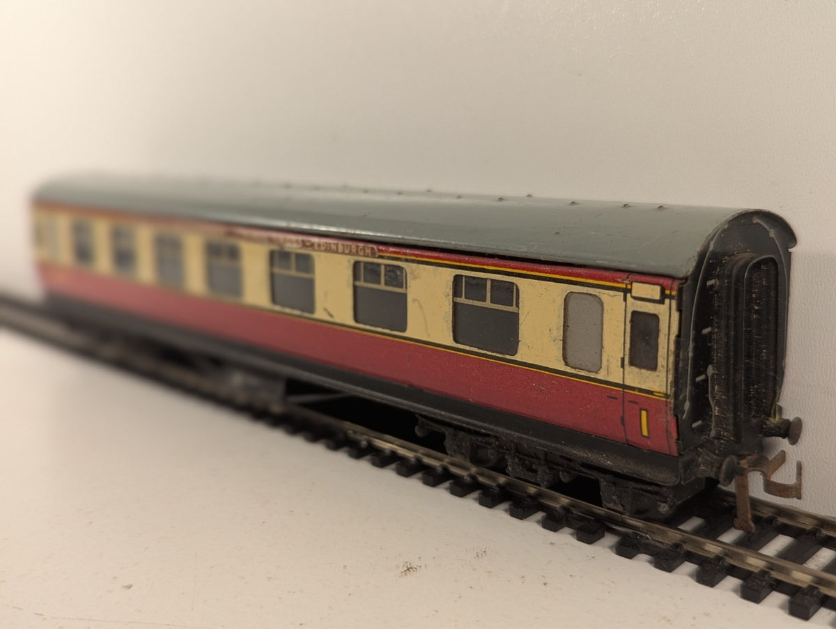 Hornby Dublo OO Gauge D12 LMR Corridor Composite Coach Passenger Coach