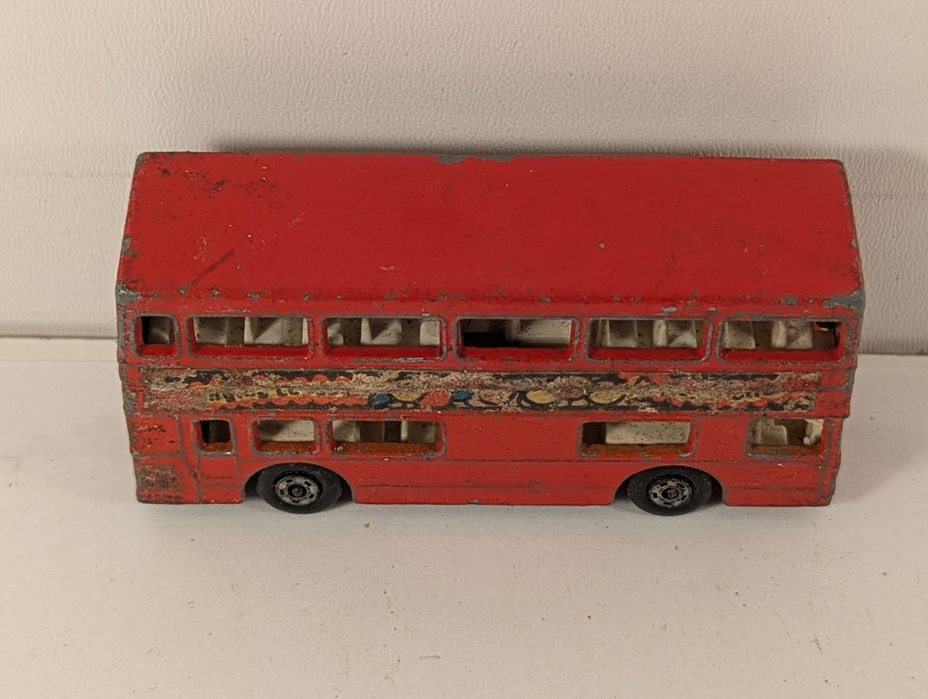 Matchbox The Londoner Die-cast Bus Red with 'Swinging London' decals 17