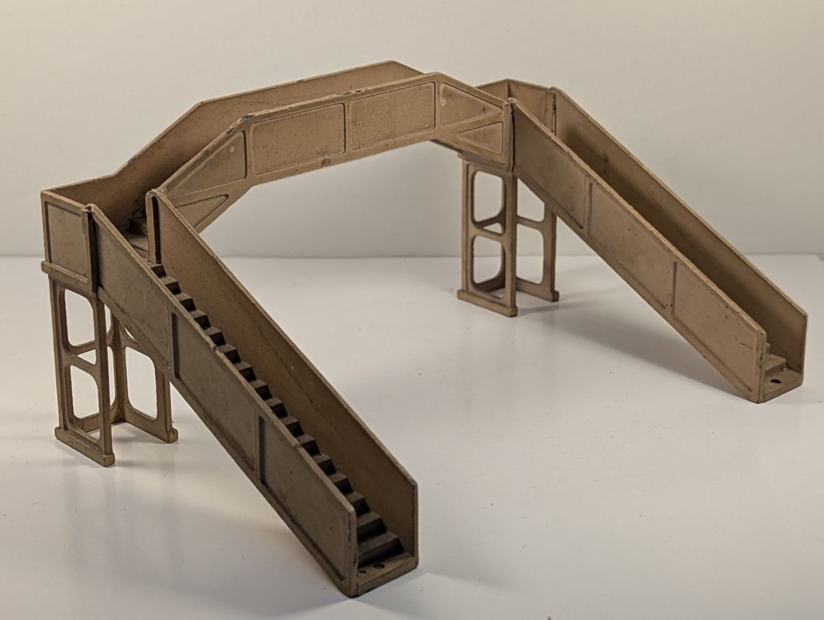Hornby Dublo OO Gauge D1 Footbridge