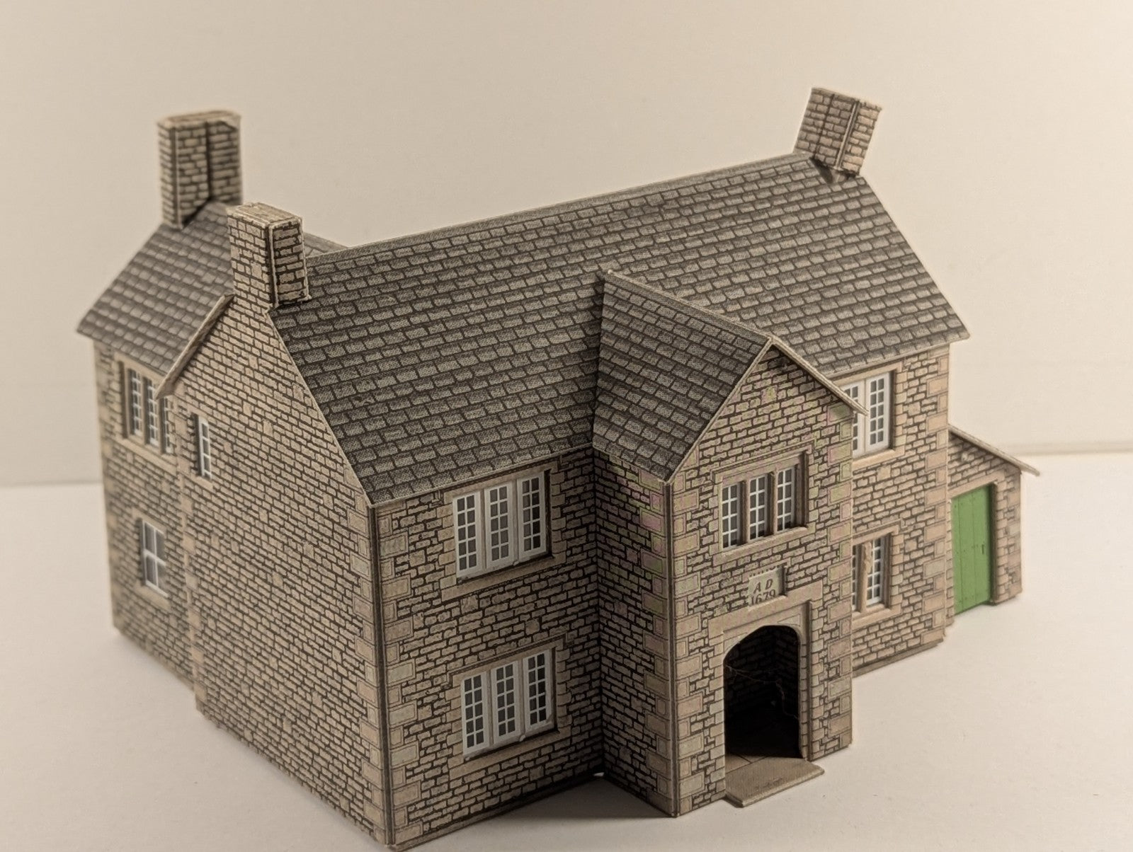 Metcalfe PO250 OO/HO Gauge Manor Farm House Card Kit