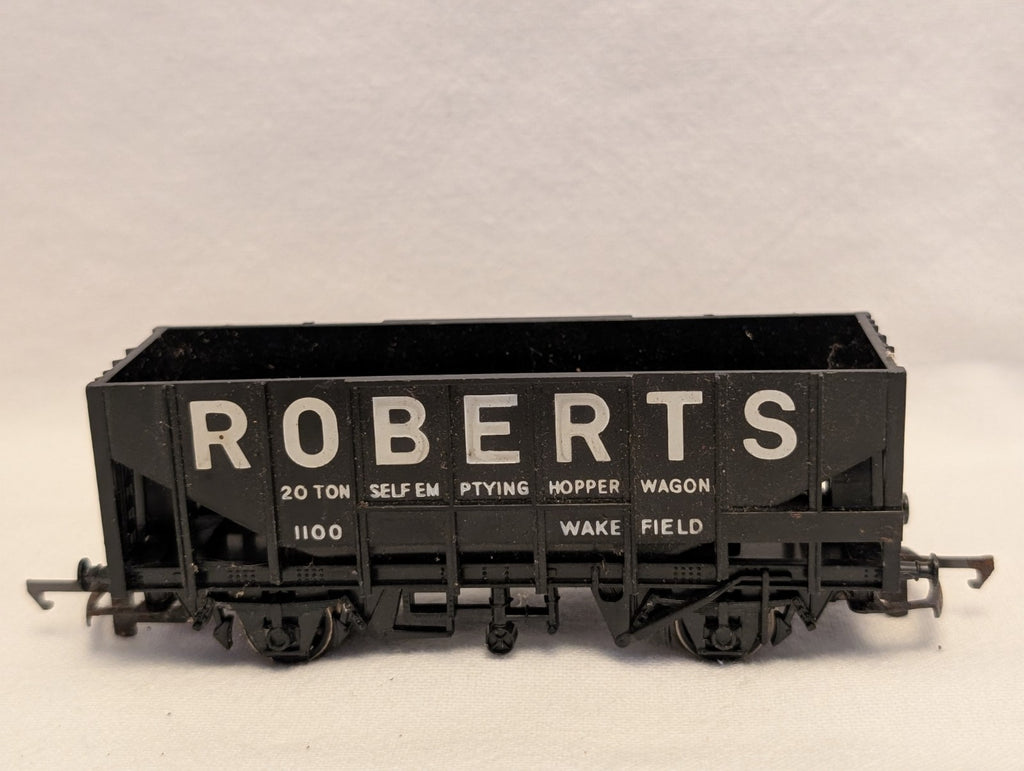 Hornby OO Gauge 20 Ton Self Emptying Hopper Wagon Goods Wagon 1100