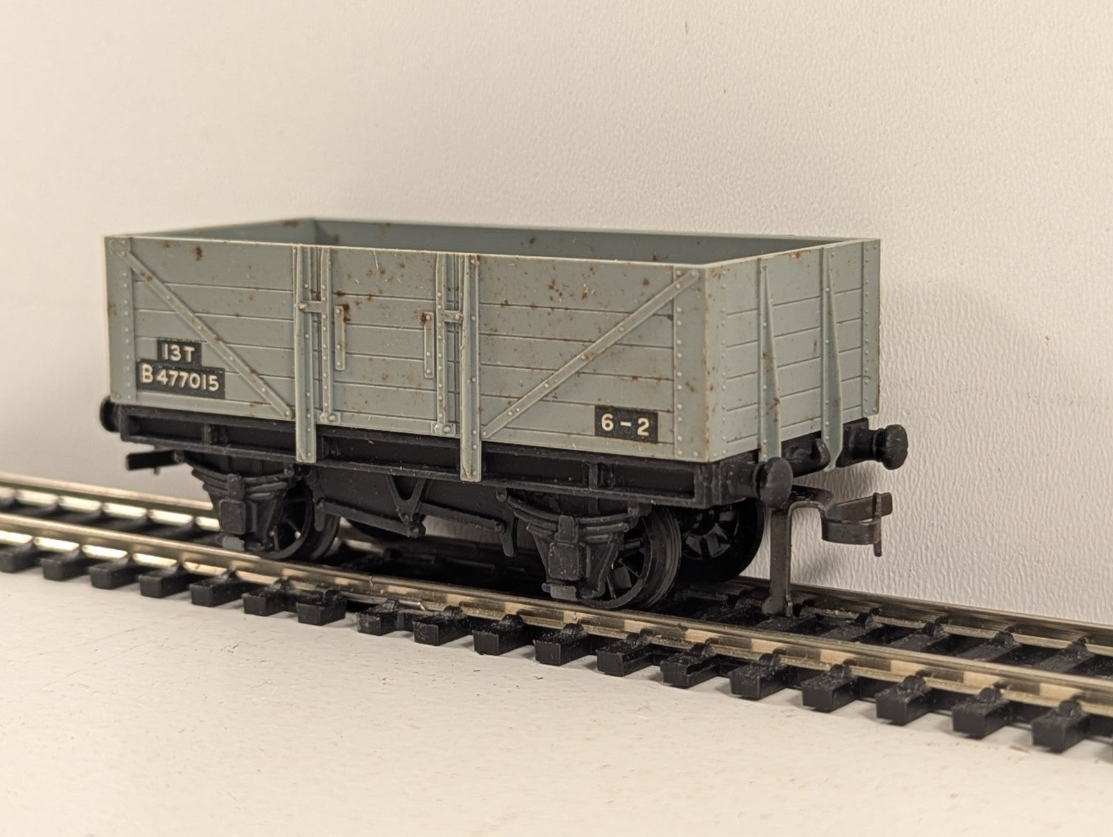 Hornby Dublo 32074 OO Gauge SD6 Grey BR 13-Ton Standard Wagon - Boxed