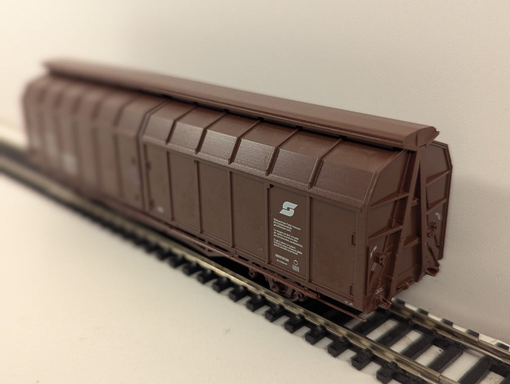 Roco H0 Sliding Wall Wagon DB Freight – Missing Buffers