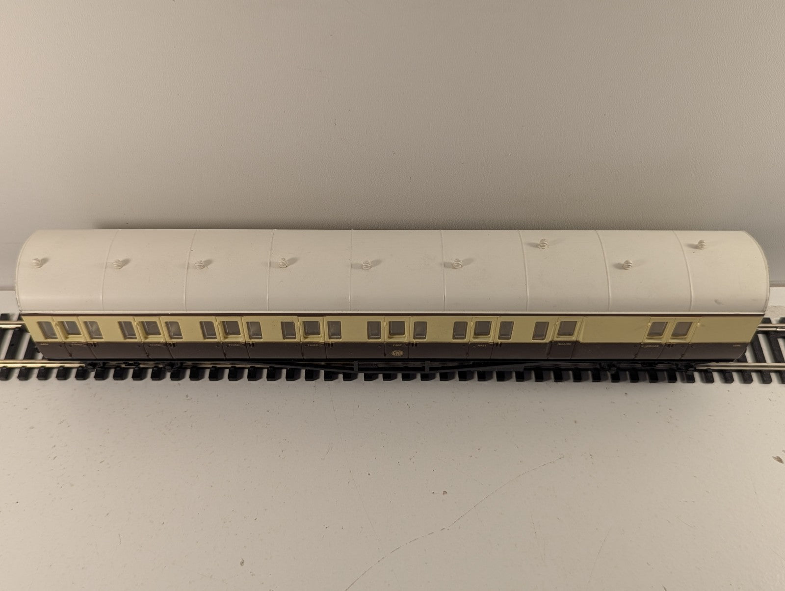 Airfix 54250 OO Gauge GWR Suburban Brake Coach
