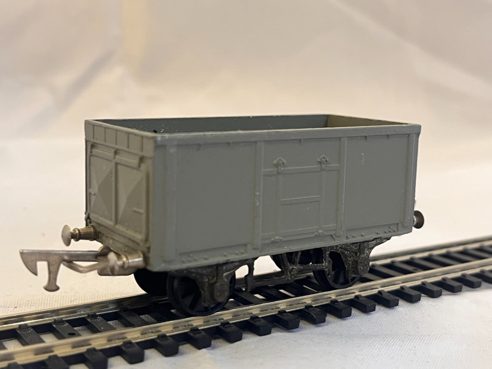 Graham Farish OO Gauge 16 Ton Steel Mineral Wagon