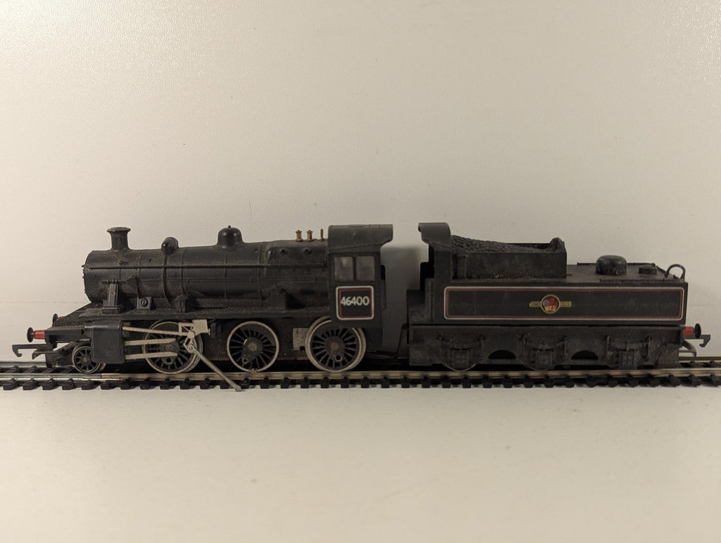 Tri-ang Hornby OO Gauge Ivatt Class 2MT 2-6-0 Steam Locomotive 46400 BR Black