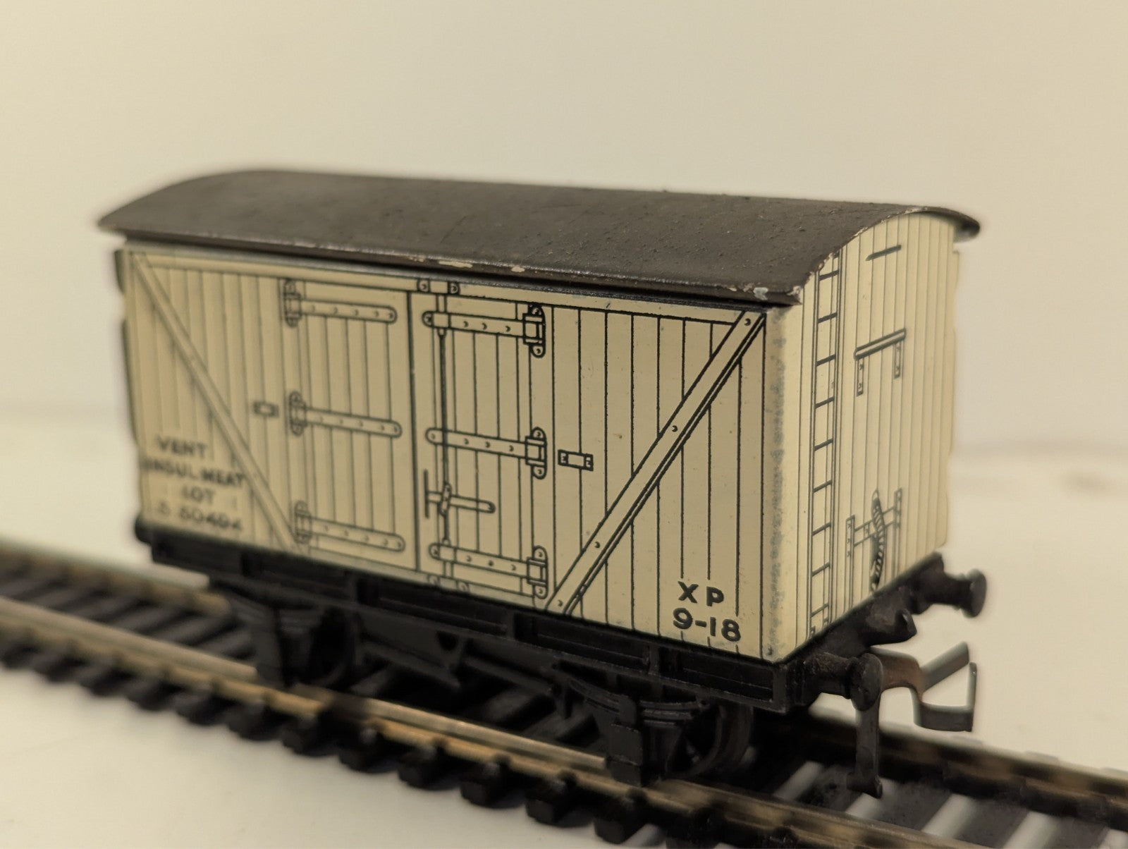 Hornby Dublo OO Gauge 10 Ton Insulated Meat Van
