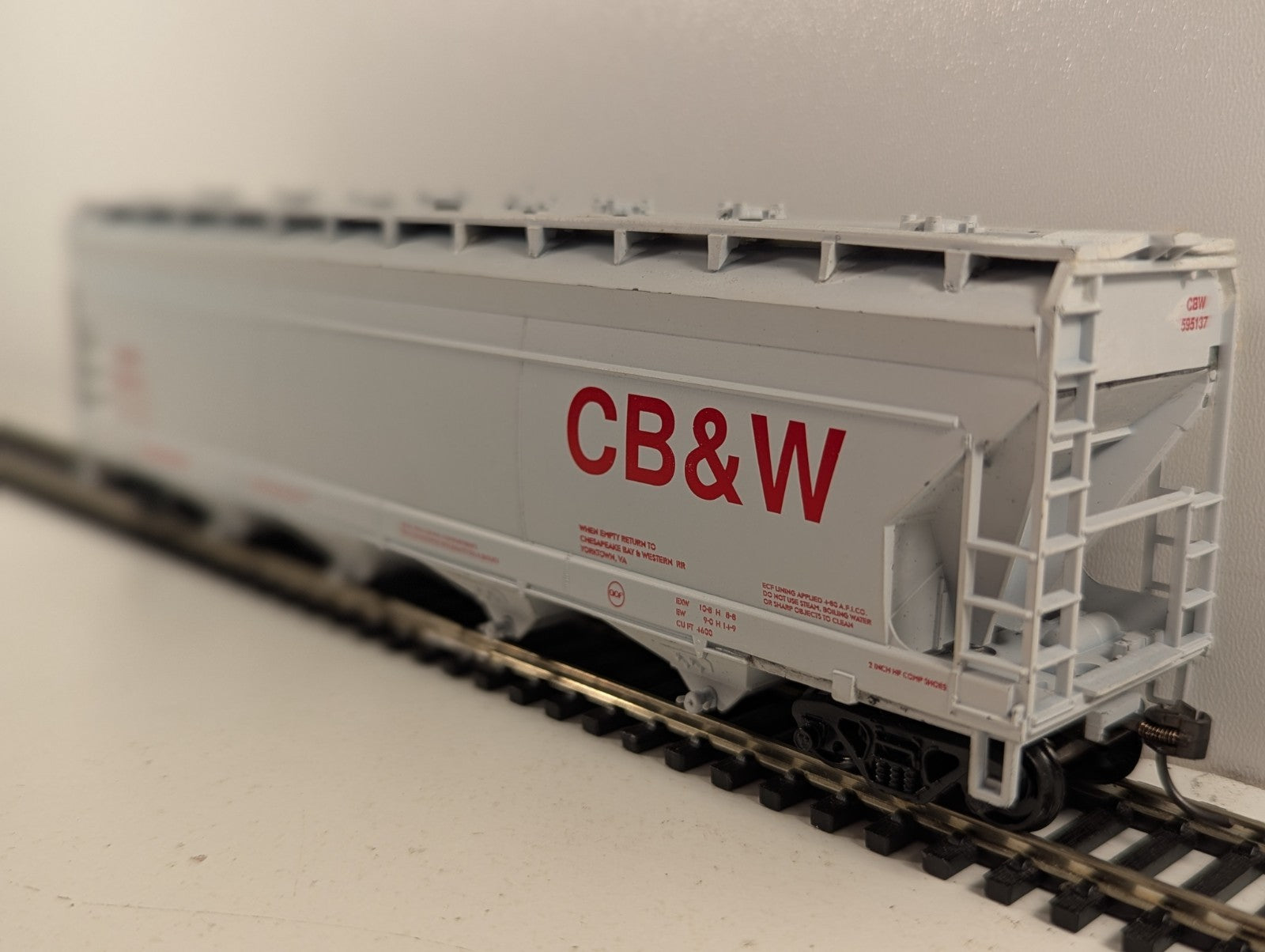 Athearn HO Scale ACF Center Flow Covered Hopper 595137