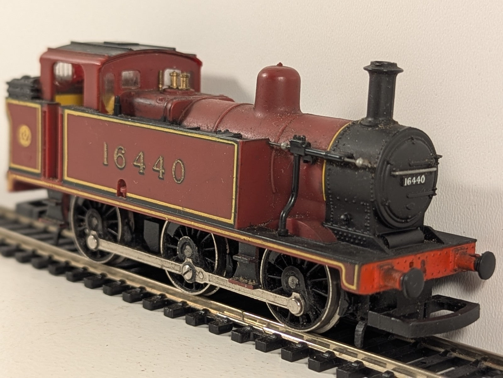 Hornby R052 LMS 3F Jinty 0-6-0T LMS Maroon