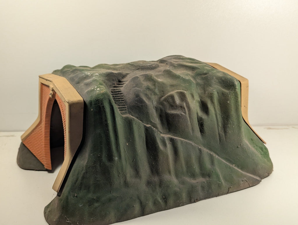 Tri-ang OO Gauge R.119 Single Track Tunnel