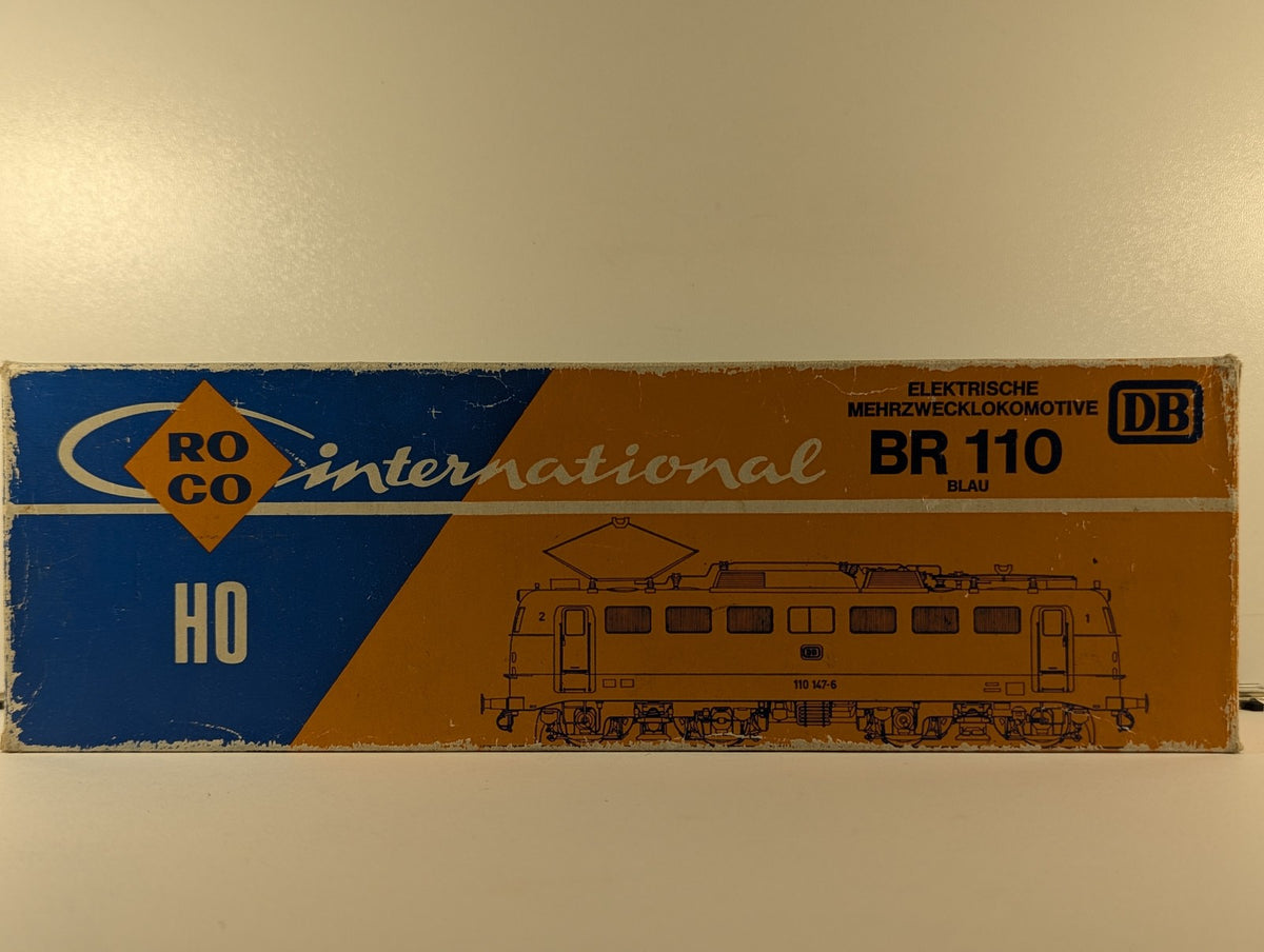Roco HO Gauge DB Class 110 Electric Locomotive 110 147-6 DB Blue 4135A