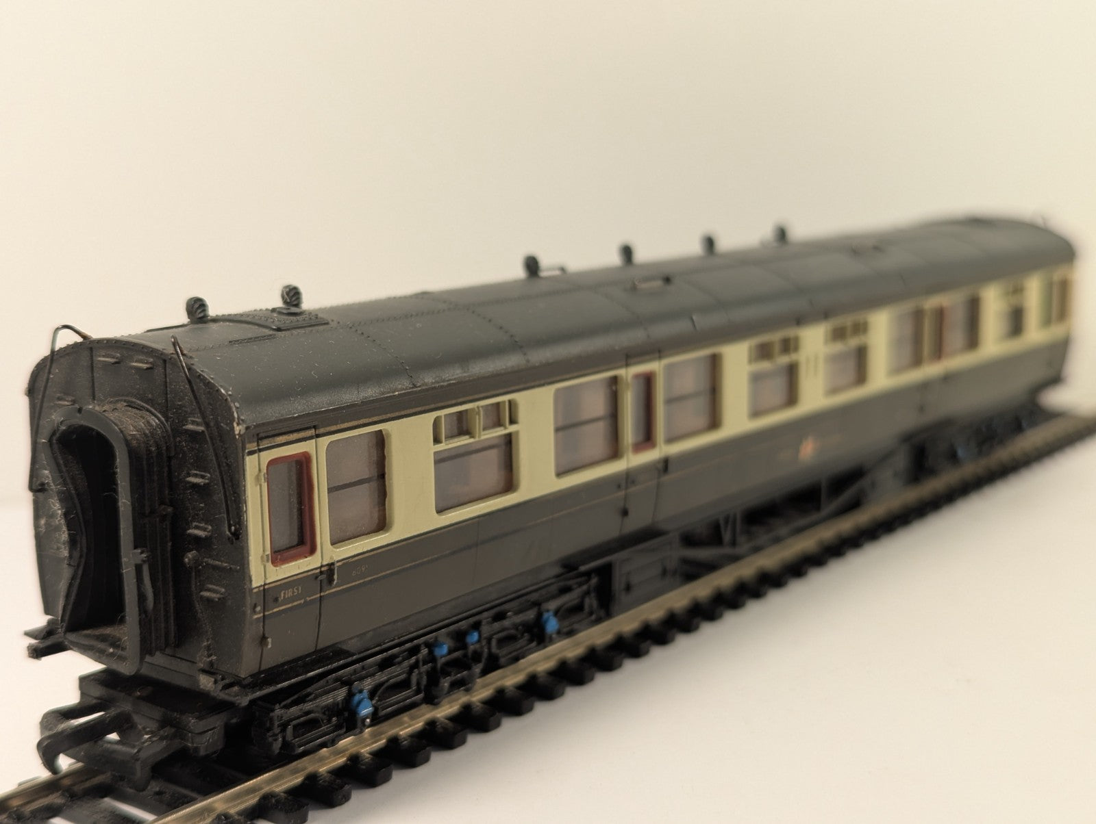 Bachmann OO Gauge GWR Collett Coach Chocolate & Cream