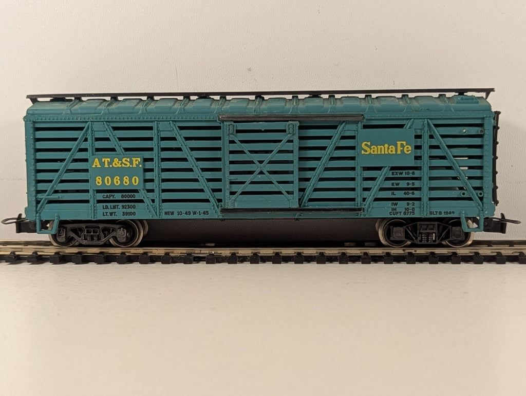 Bachmann HO Gauge 40ft Stock Car AT&SF 80680 Santa Fe Turquoise