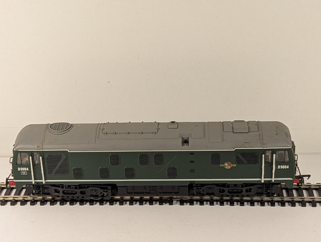 Bachmann OO Gauge Class 24 Locomotive D5054 BR Green 32-326