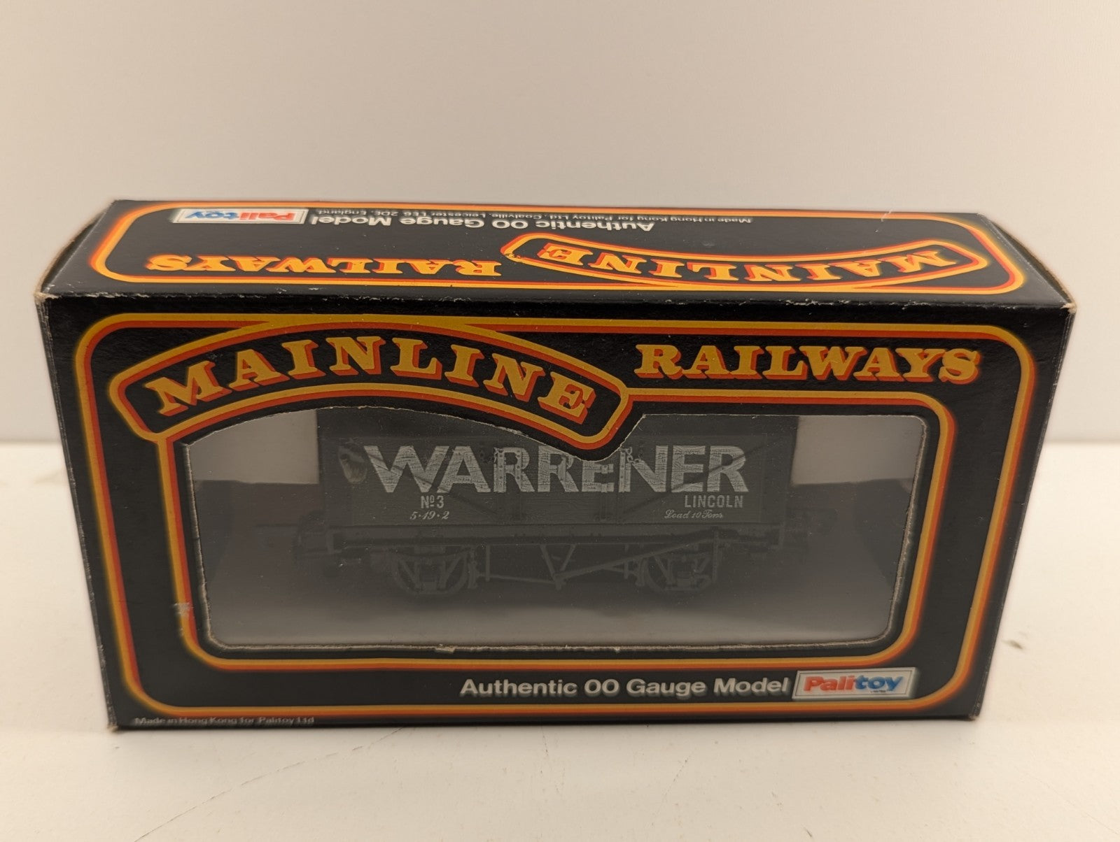 Mainline OO Gauge 37132 5 Plank Wagon Warrener Lincoln Green