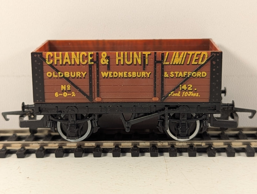 Hornby OO Gauge Chance & Hunt Open Wagon Goods Wagon 142 R.206