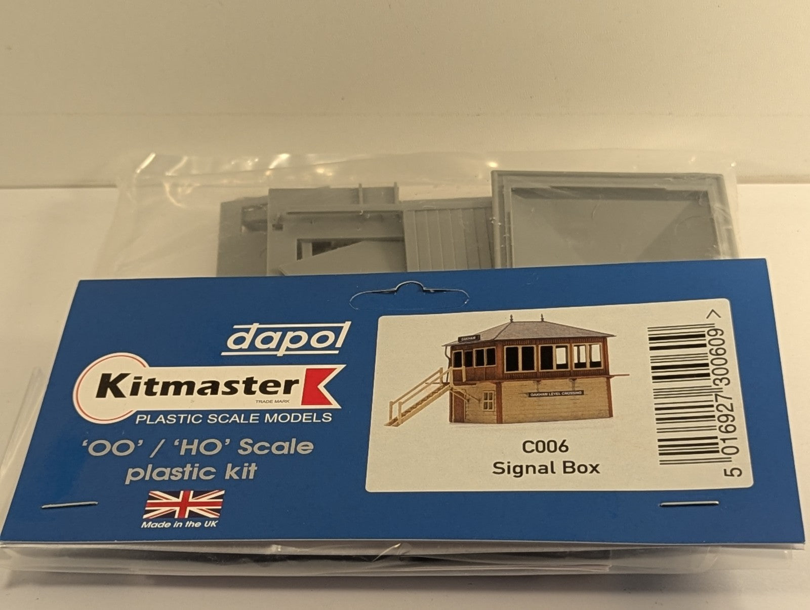 Dapol Kitmaster C006 OO HO Scale Signal Box Plastic Kit